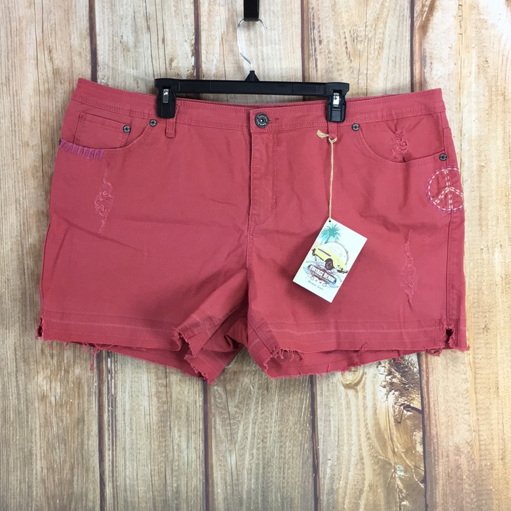 ➡️Avenue Jeans Short Size 22